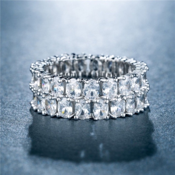 Jewelry - Elegant Oval Cut White Sapphire Women Wedding Ring